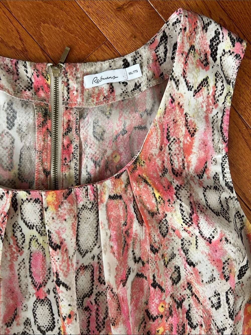 Reitmans Womens Sleeveless Snake Print Blouse Pink Coral XXL Plus Size - Picture 3 of 11